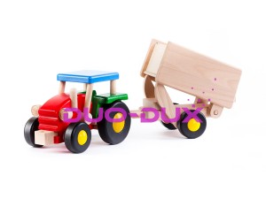 Traktor z przyczepą