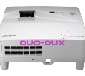 PROJEKTOR NEC UM361X Z UCHWYTEM ŚCIENNYM NEC