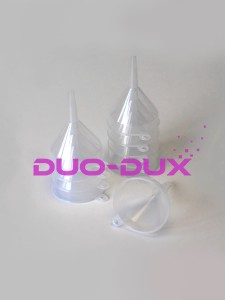 Plastikowe lejki