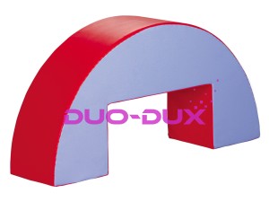 Duże półkole z kwadratem